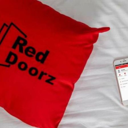 Reddoorz Near Manggarai Station 2 Hotel Jacarta Exterior foto