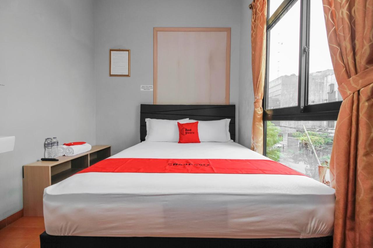 Reddoorz Near Manggarai Station 2 Hotel Jacarta Exterior foto