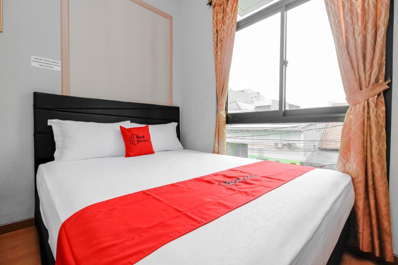 Reddoorz Near Manggarai Station 2 Hotel Jacarta Exterior foto